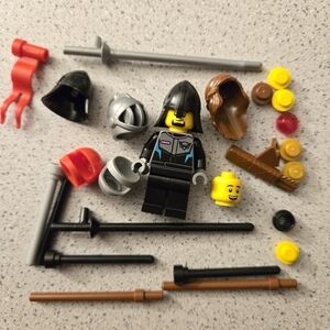 Lego Helmet Knight castle 10305 31120 Black Falcon figure bow lance mini figure